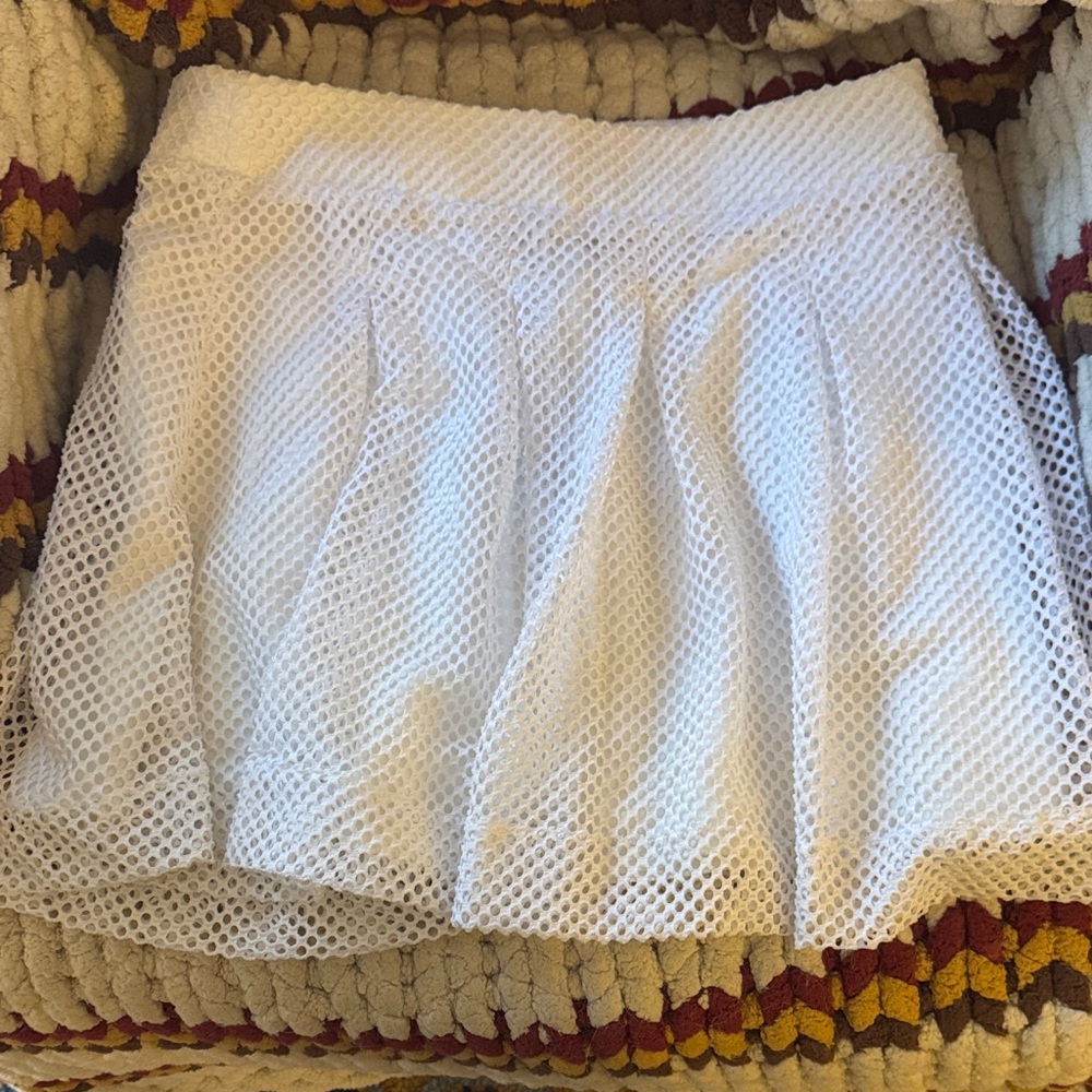 Banana Republic White Mesh Skirt (lined)